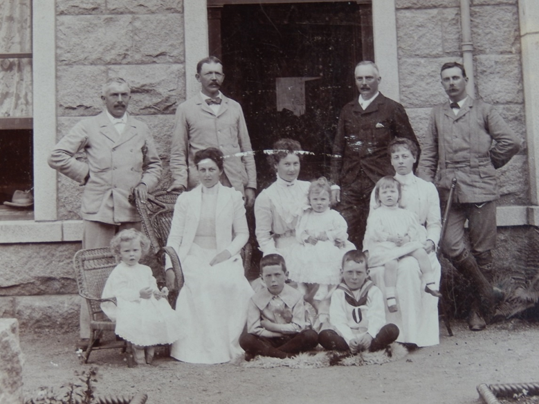 Family photograph, Brazier, Holmström, Tours