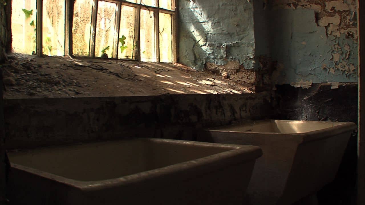 Sink used for laundry at the Armagh Gaol. Sink used for laundry at the Armagh Gaol.